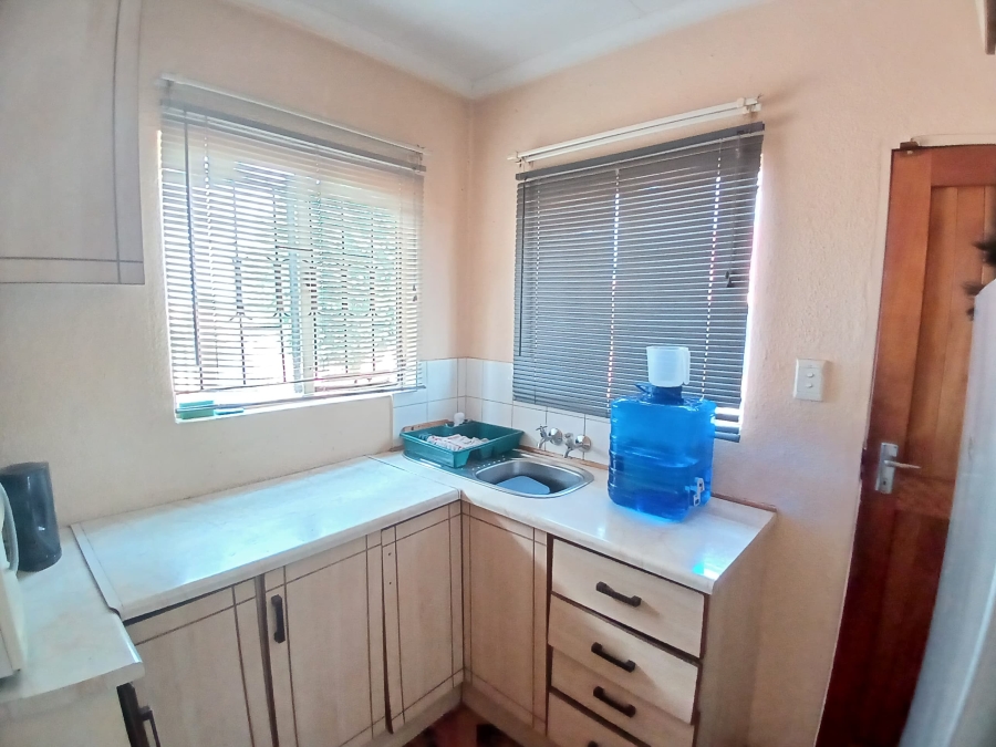 2 Bedroom Property for Sale in Tlhabane West North West
